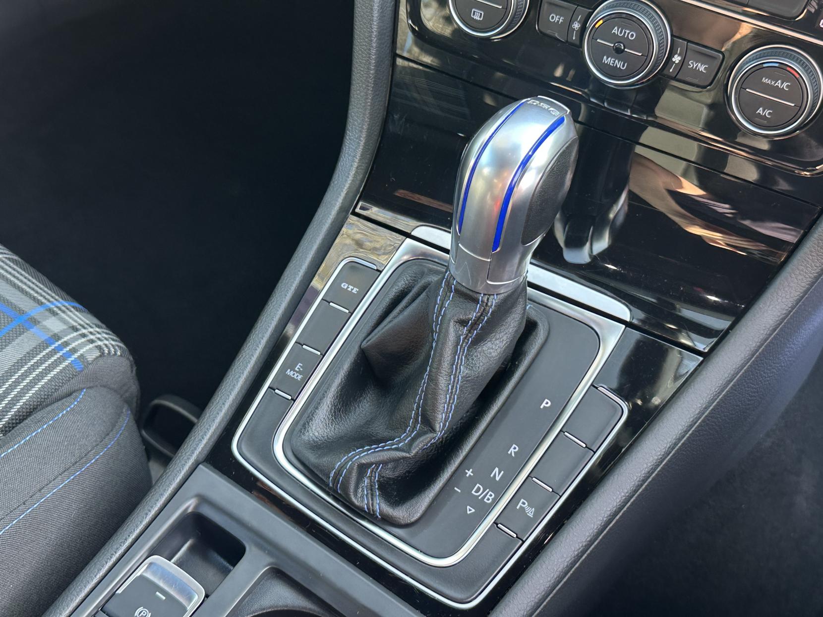 Volkswagen Golf 1.4 TSI 8.7kWh GTE Hatchback 5dr Petrol Plug-in Hybrid DSG Euro 6 (s/s) (204 ps)