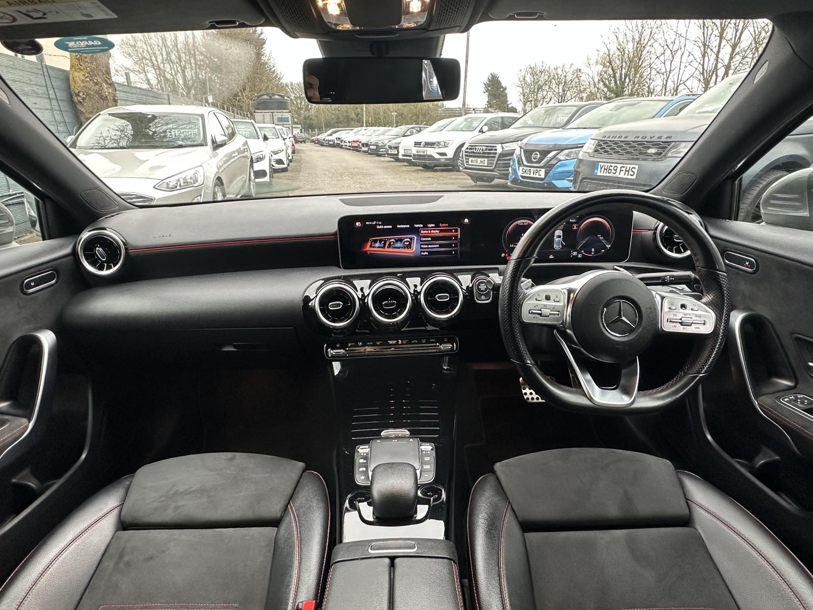 Mercedes-Benz A Class 1.3 A180 AMG Line (Executive) Hatchback 5dr Petrol 7G-DCT Euro 6 (s/s) (136 ps)