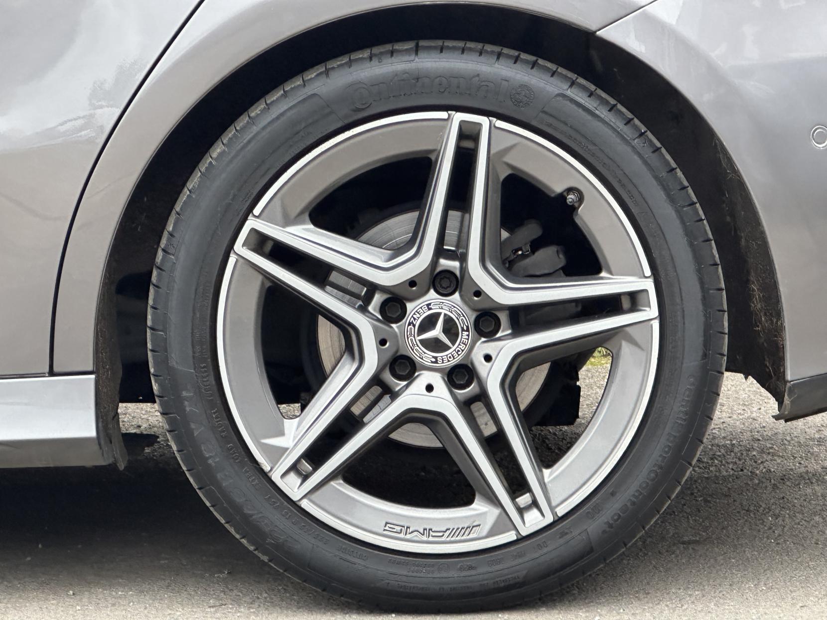 Mercedes-Benz A Class 1.3 A180 AMG Line (Executive) Hatchback 5dr Petrol 7G-DCT Euro 6 (s/s) (136 ps)