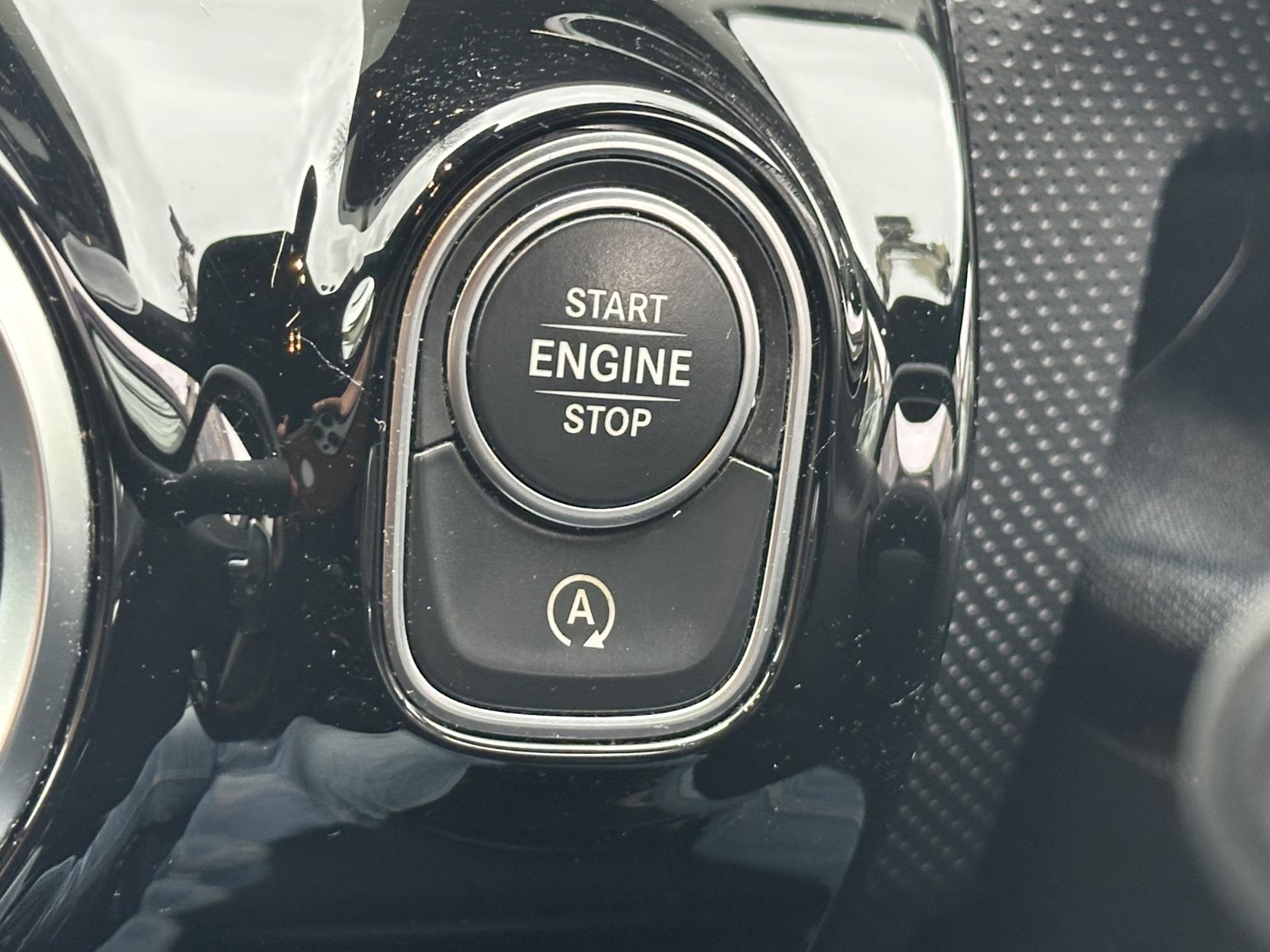 Mercedes-Benz A Class 1.3 A180 AMG Line (Executive) Hatchback 5dr Petrol 7G-DCT Euro 6 (s/s) (136 ps)