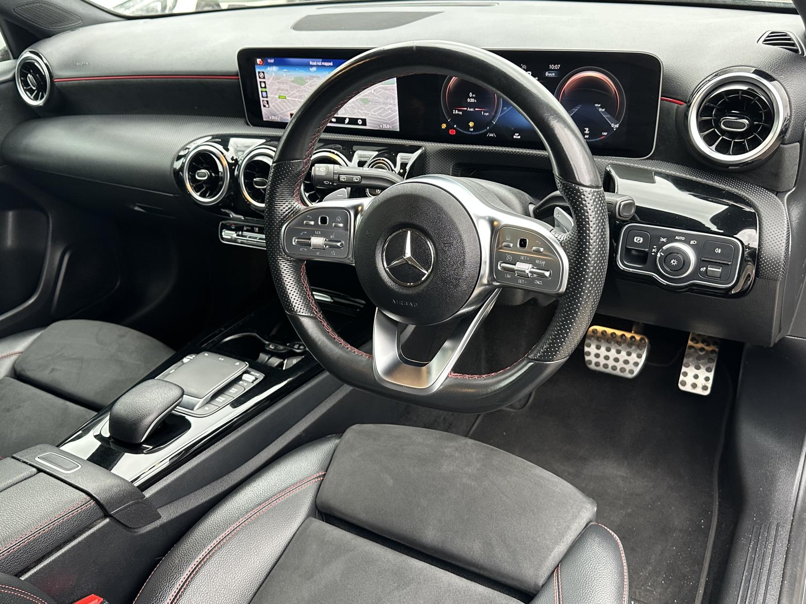 Mercedes-Benz A Class 1.3 A180 AMG Line (Executive) Hatchback 5dr Petrol 7G-DCT Euro 6 (s/s) (136 ps)