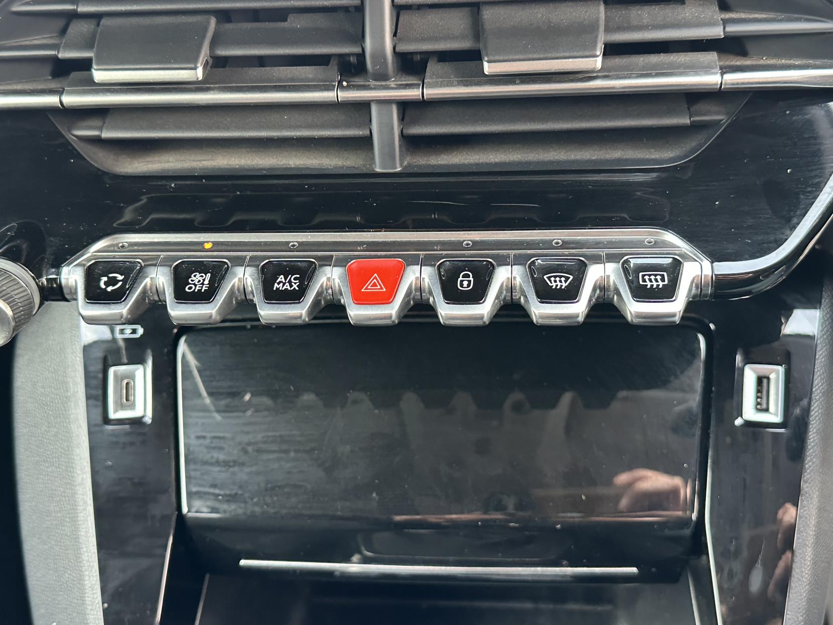 Peugeot 208 1.2 PureTech Allure Premium + Hatchback 5dr Petrol Manual Euro 6 (s/s) (100 ps)