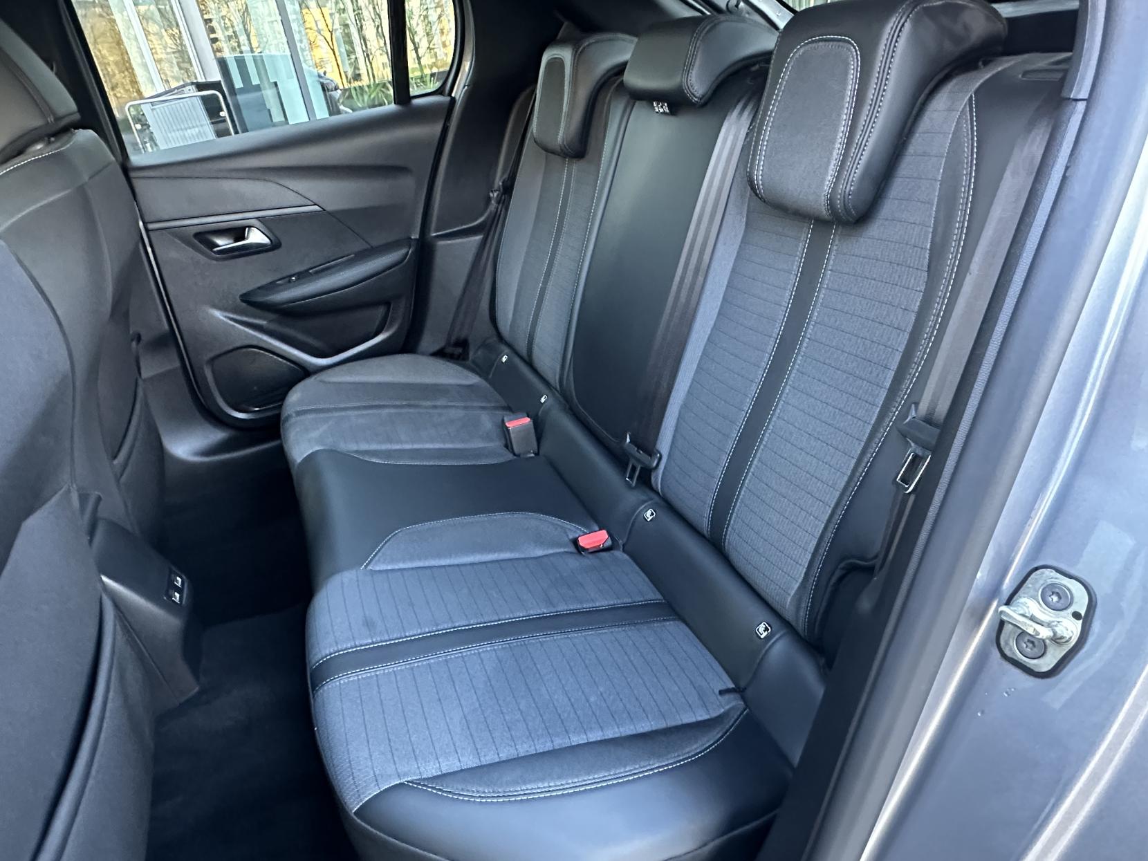 Peugeot 208 1.2 PureTech Allure Premium + Hatchback 5dr Petrol Manual Euro 6 (s/s) (100 ps)