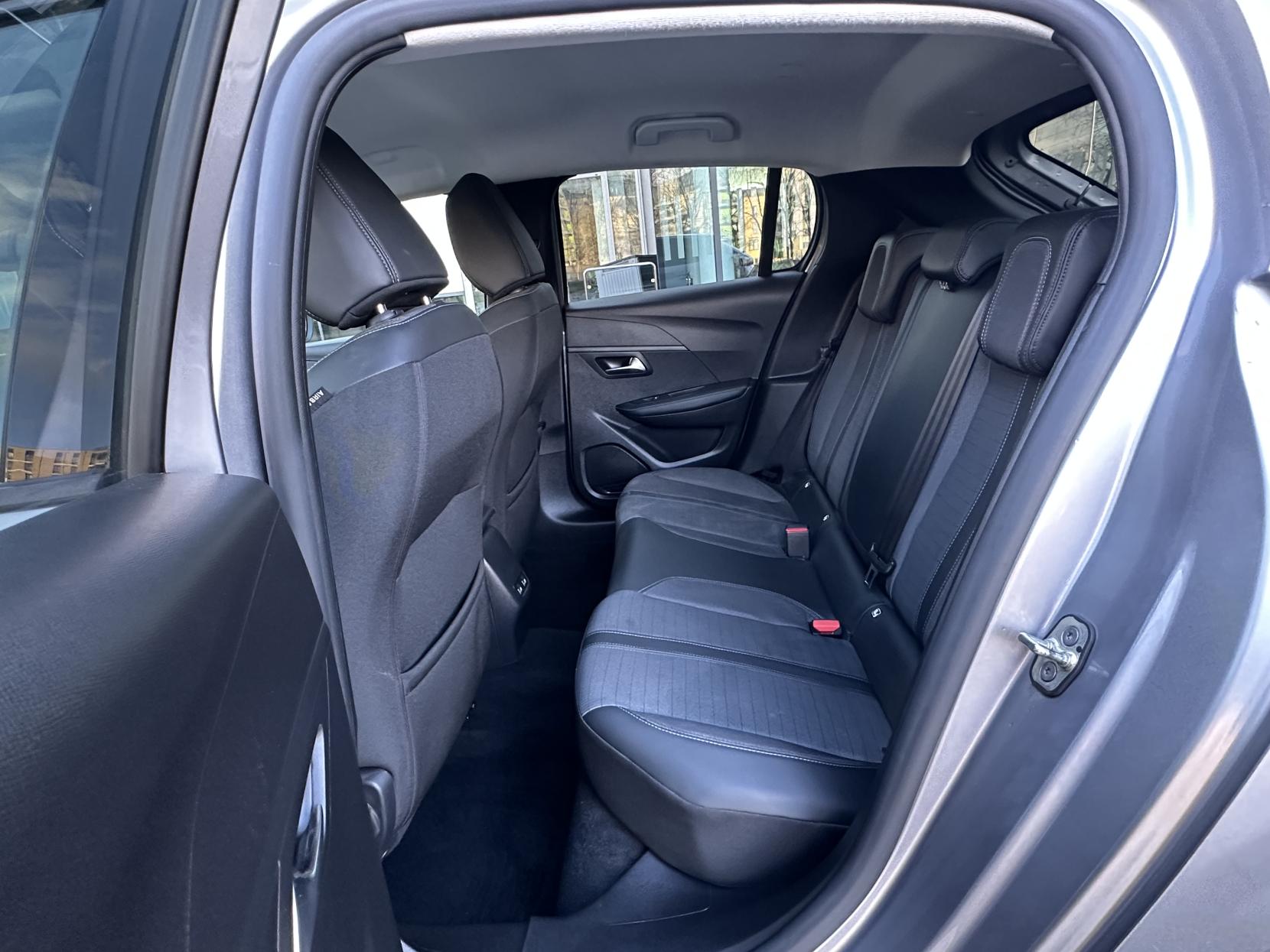 Peugeot 208 1.2 PureTech Allure Premium + Hatchback 5dr Petrol Manual Euro 6 (s/s) (100 ps)