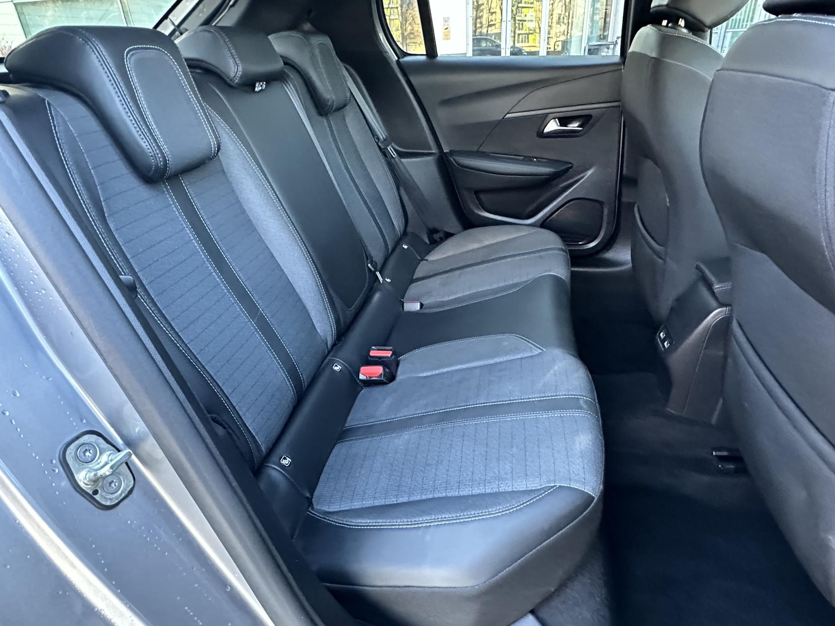 Peugeot 208 1.2 PureTech Allure Premium + Hatchback 5dr Petrol Manual Euro 6 (s/s) (100 ps)