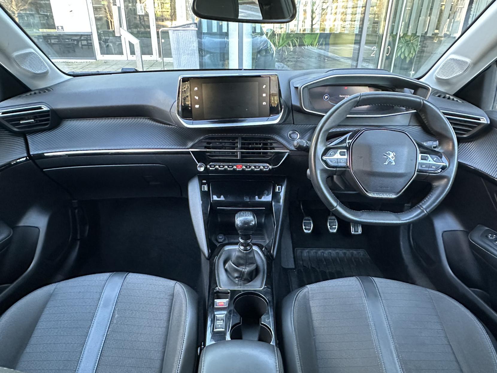 Peugeot 208 1.2 PureTech Allure Premium + Hatchback 5dr Petrol Manual Euro 6 (s/s) (100 ps)