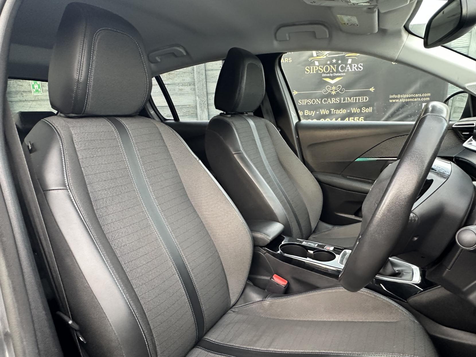 Peugeot 208 1.2 PureTech Allure Premium + Hatchback 5dr Petrol Manual Euro 6 (s/s) (100 ps)