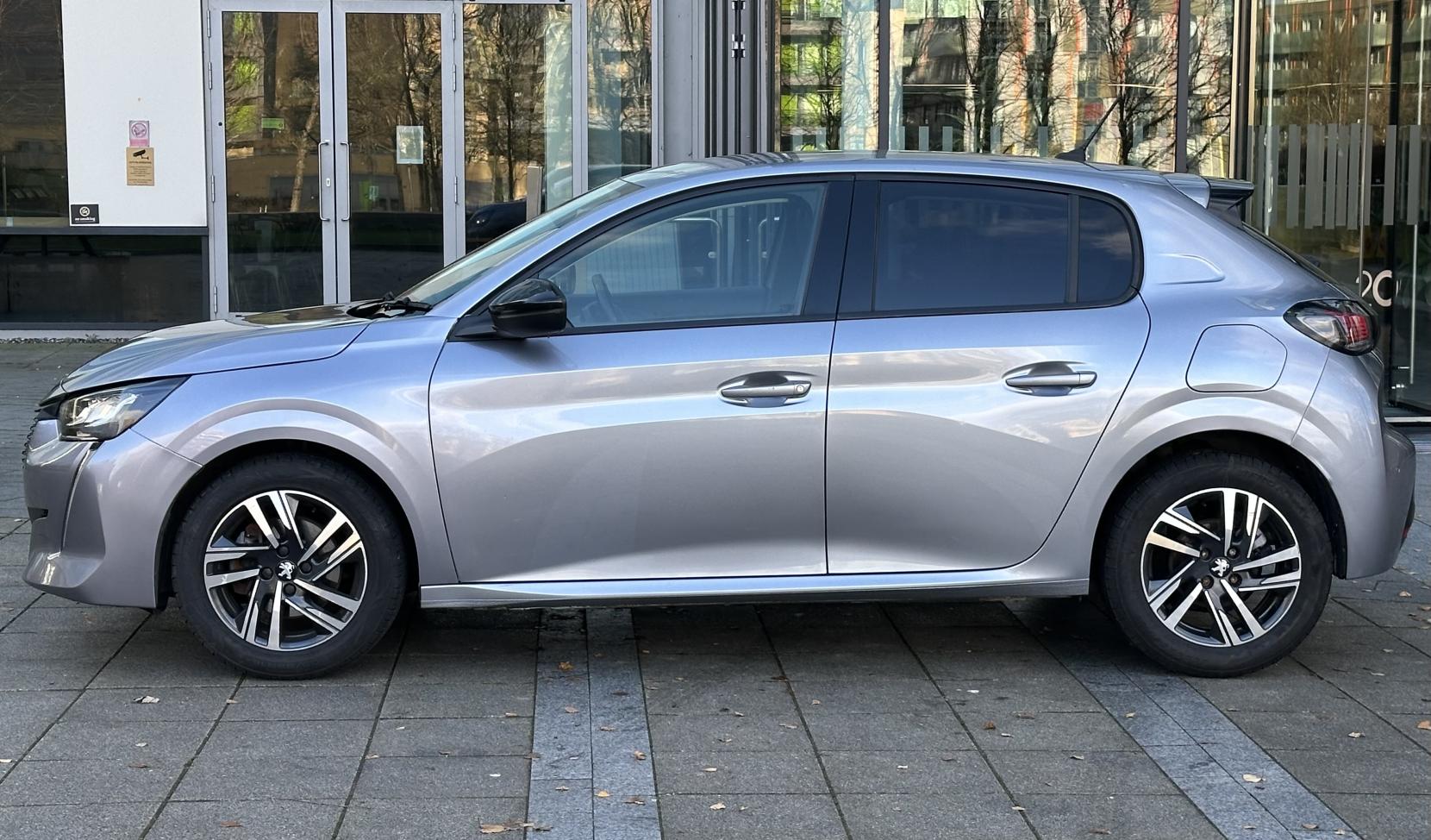 Peugeot 208 1.2 PureTech Allure Premium + Hatchback 5dr Petrol Manual Euro 6 (s/s) (100 ps)