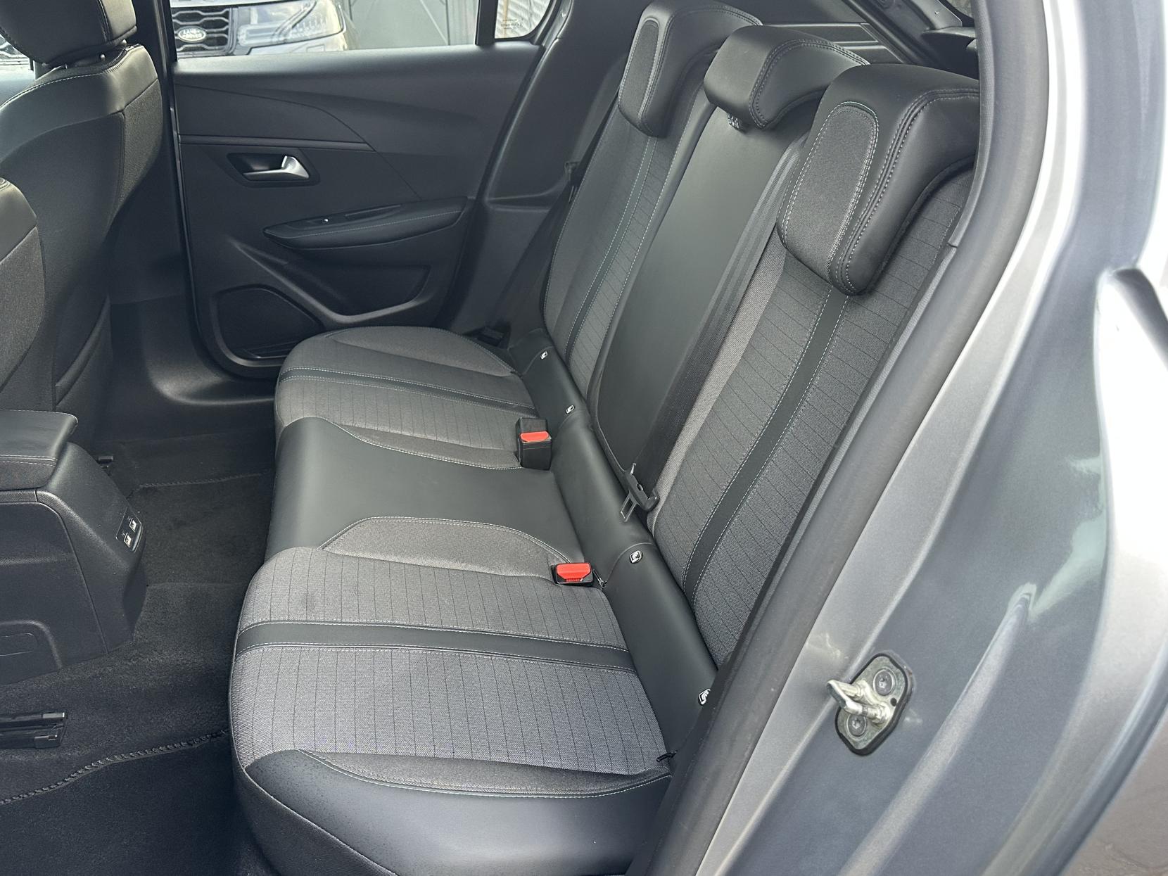 Peugeot 208 1.2 PureTech Allure Premium + Hatchback 5dr Petrol Manual Euro 6 (s/s) (100 ps)