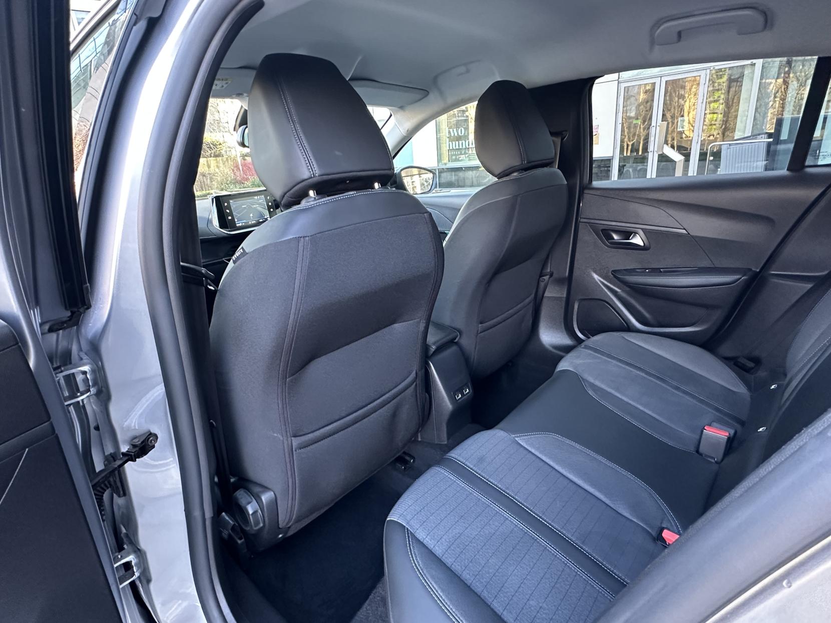 Peugeot 208 1.2 PureTech Allure Premium + Hatchback 5dr Petrol Manual Euro 6 (s/s) (100 ps)