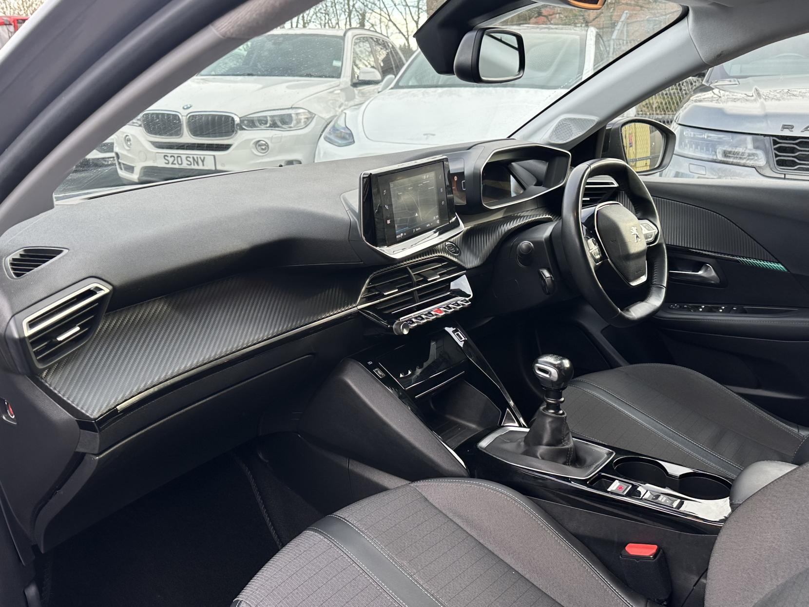 Peugeot 208 1.2 PureTech Allure Premium + Hatchback 5dr Petrol Manual Euro 6 (s/s) (100 ps)