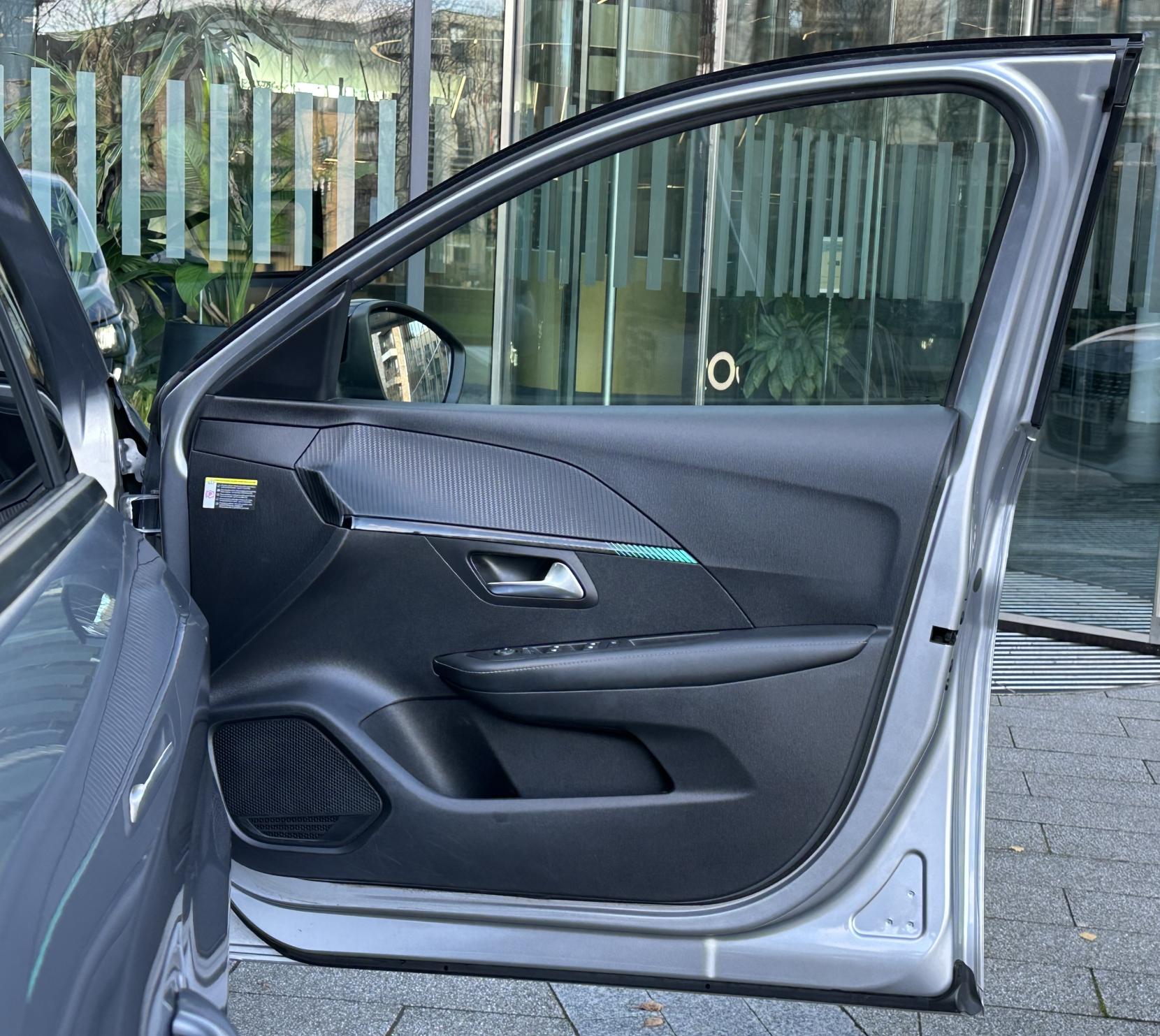 Peugeot 208 1.2 PureTech Allure Premium + Hatchback 5dr Petrol Manual Euro 6 (s/s) (100 ps)