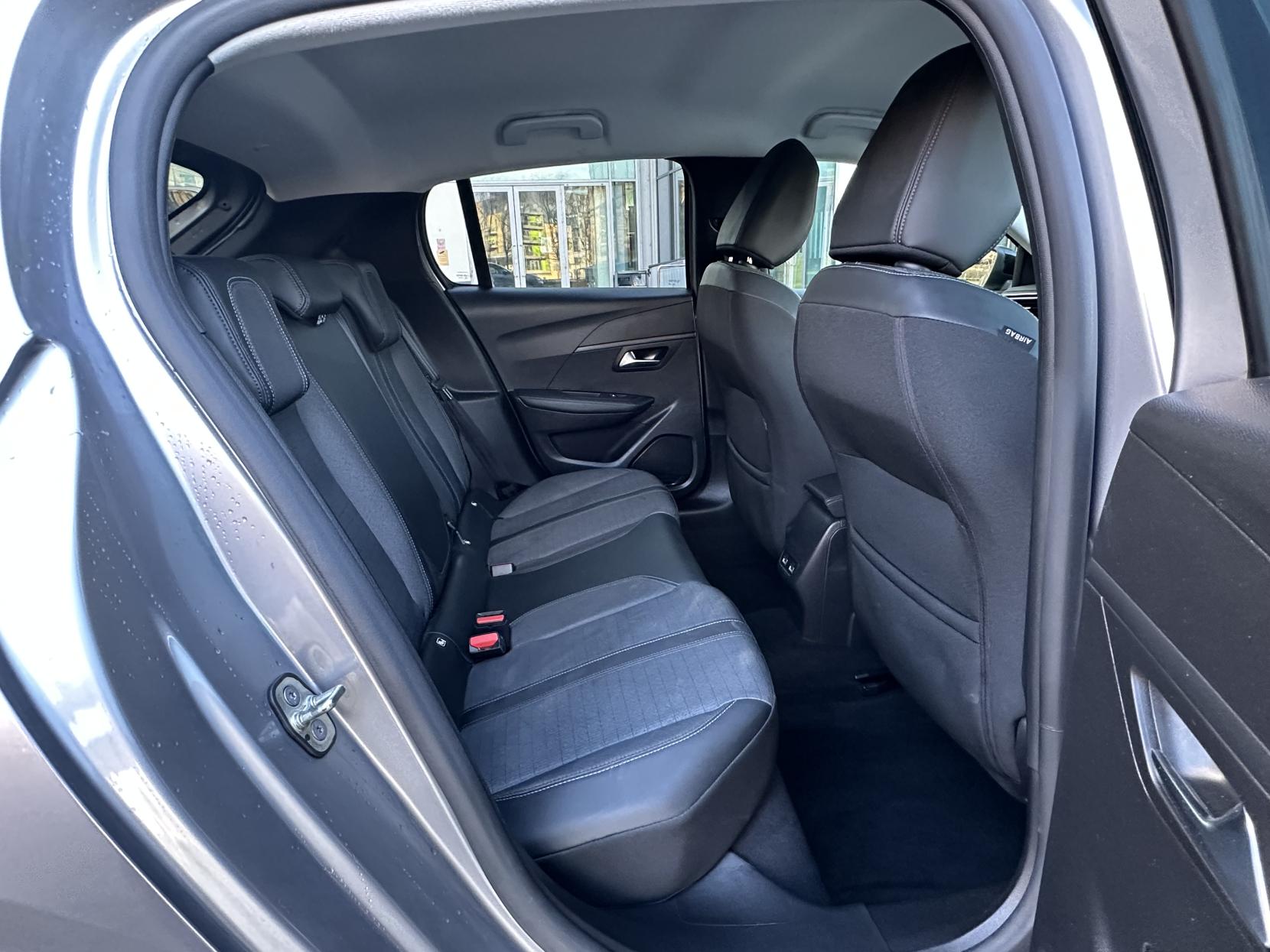 Peugeot 208 1.2 PureTech Allure Premium + Hatchback 5dr Petrol Manual Euro 6 (s/s) (100 ps)