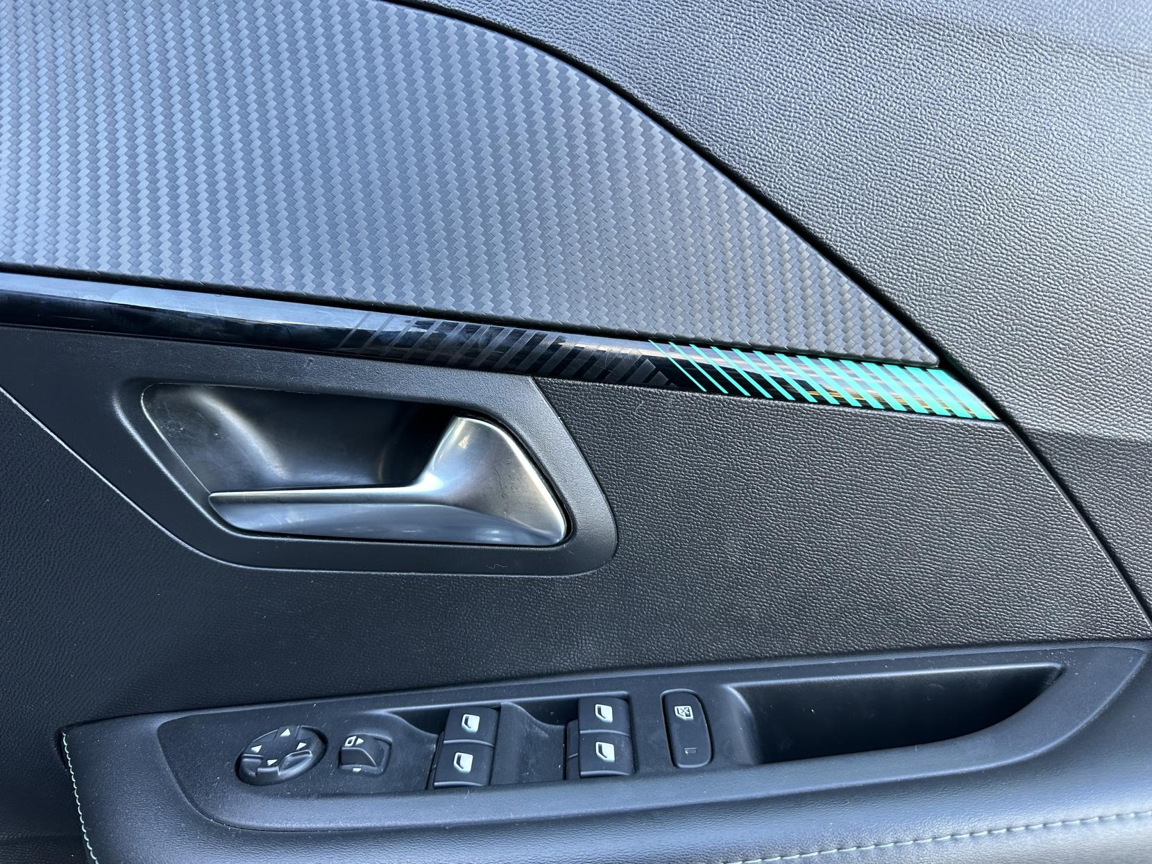 Peugeot 208 1.2 PureTech Allure Premium + Hatchback 5dr Petrol Manual Euro 6 (s/s) (100 ps)