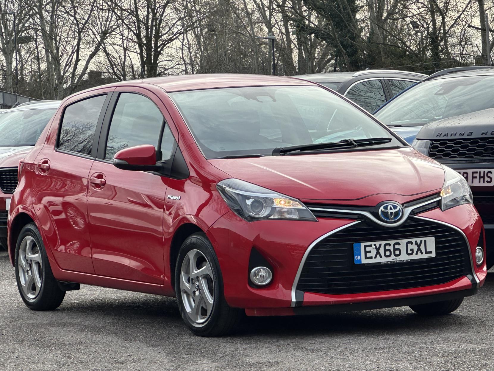 Toyota Yaris 1.5 VVT-h Icon Hatchback 5dr Petrol Hybrid E-CVT Euro 6 (Safety Sense) (101 ps)