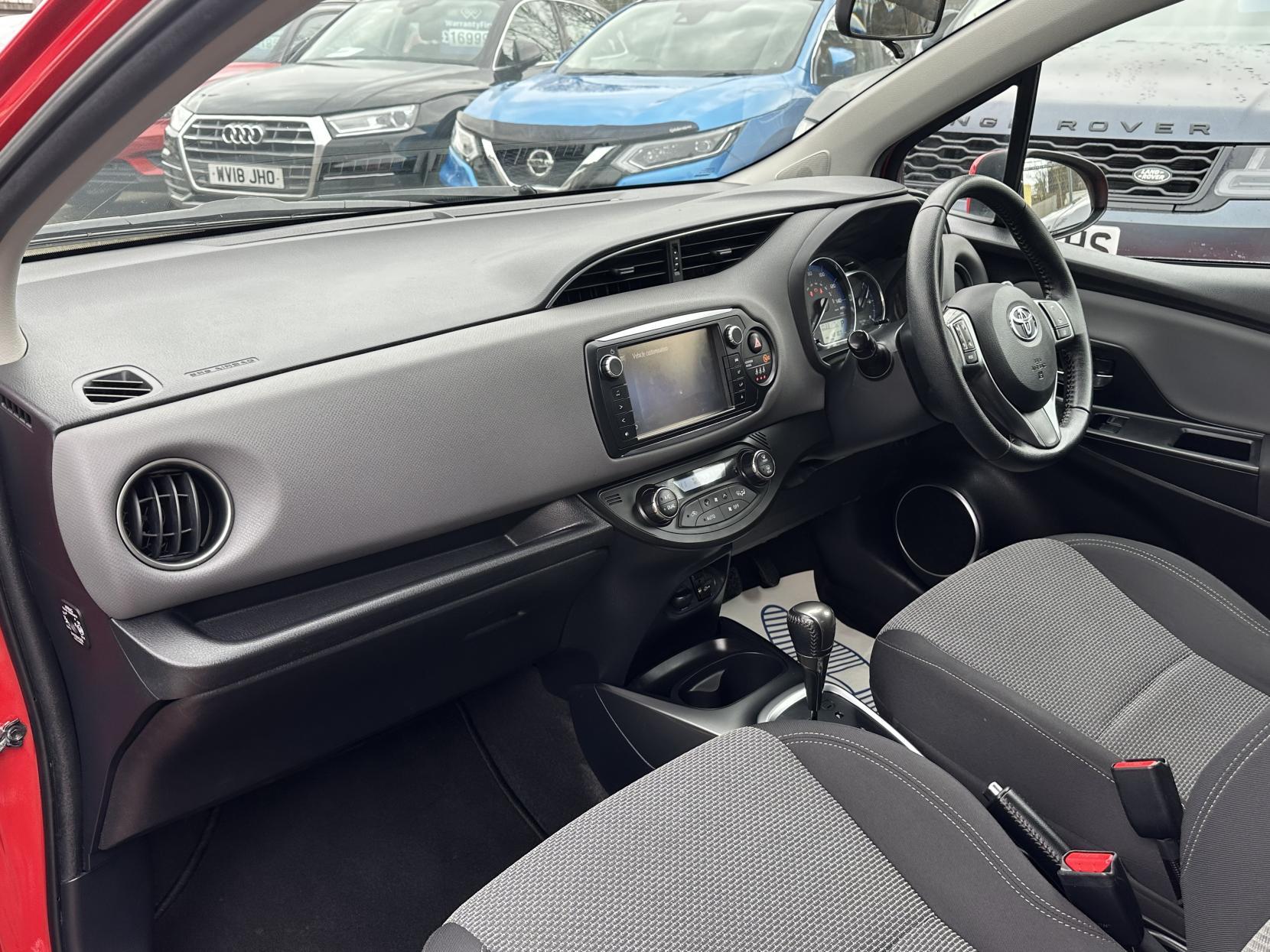 Toyota Yaris 1.5 VVT-h Icon Hatchback 5dr Petrol Hybrid E-CVT Euro 6 (Safety Sense) (101 ps)