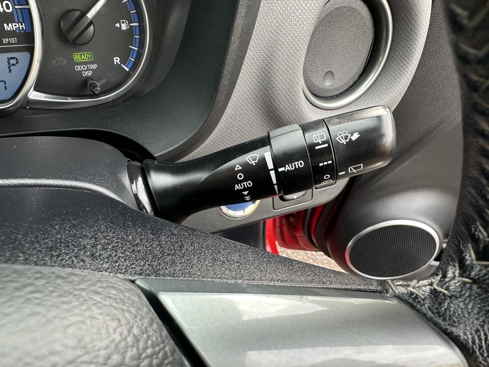 Toyota Yaris 1.5 VVT-h Icon Hatchback 5dr Petrol Hybrid E-CVT Euro 6 (Safety Sense) (101 ps)