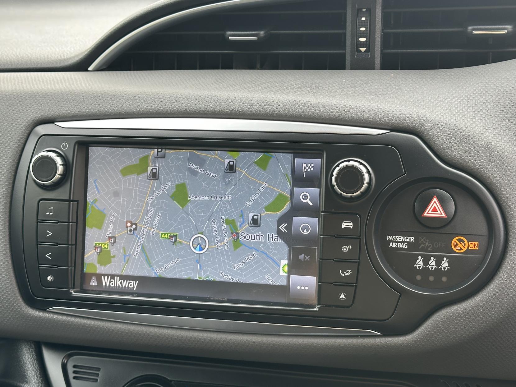 Toyota Yaris 1.5 VVT-h Icon Hatchback 5dr Petrol Hybrid E-CVT Euro 6 (Safety Sense) (101 ps)