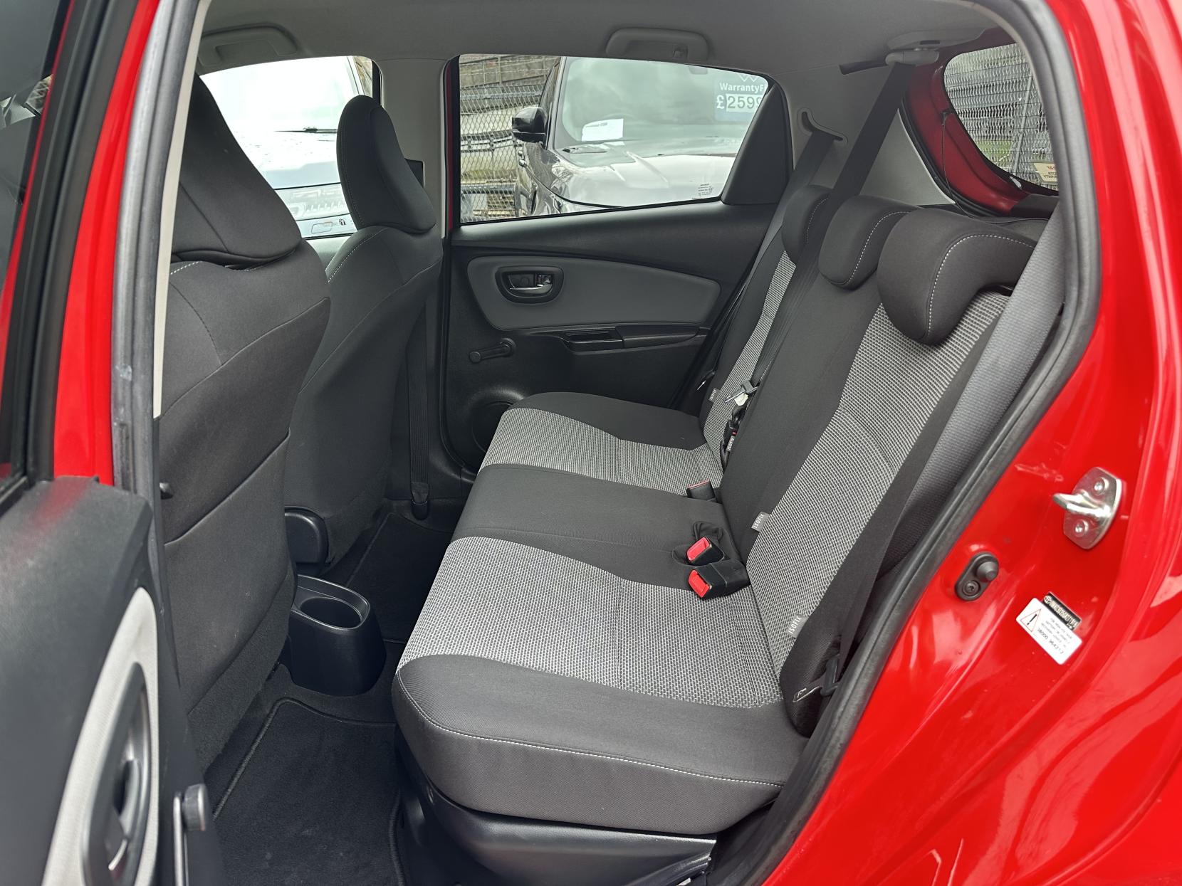 Toyota Yaris 1.5 VVT-h Icon Hatchback 5dr Petrol Hybrid E-CVT Euro 6 (Safety Sense) (101 ps)