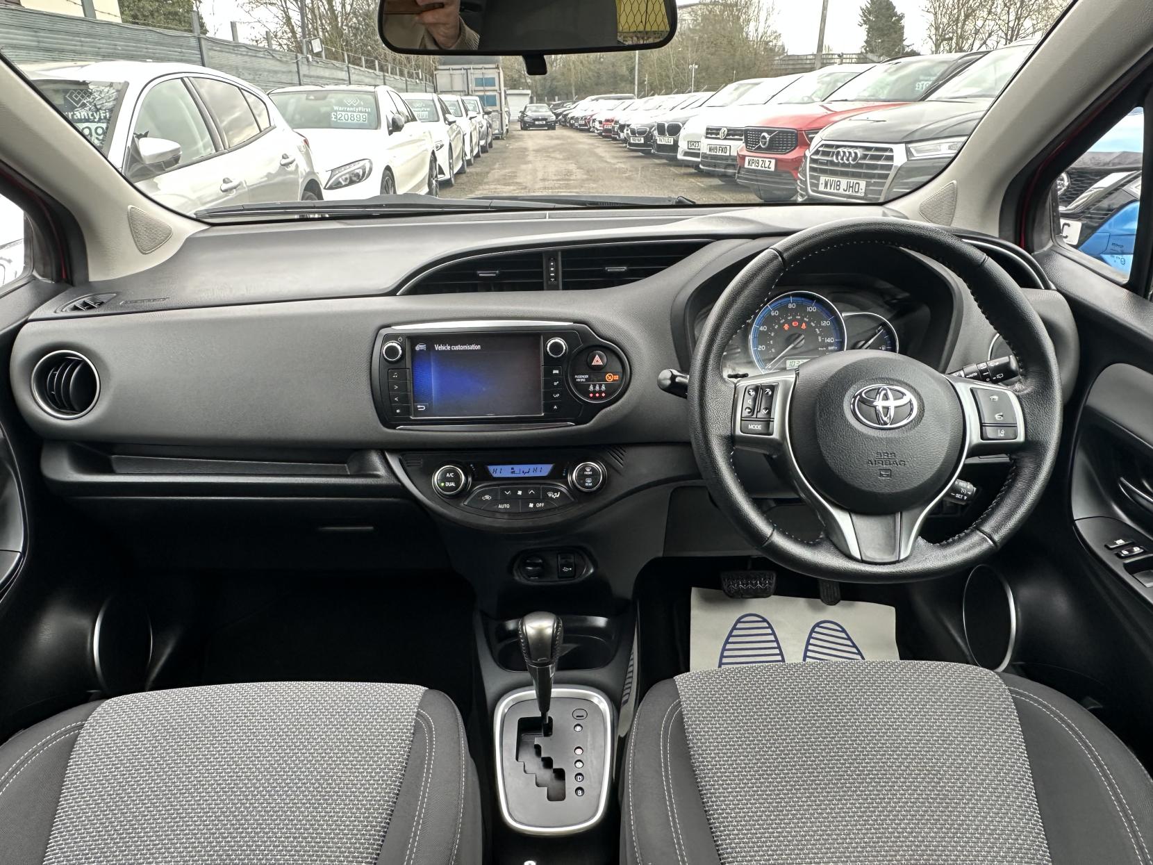 Toyota Yaris 1.5 VVT-h Icon Hatchback 5dr Petrol Hybrid E-CVT Euro 6 (Safety Sense) (101 ps)