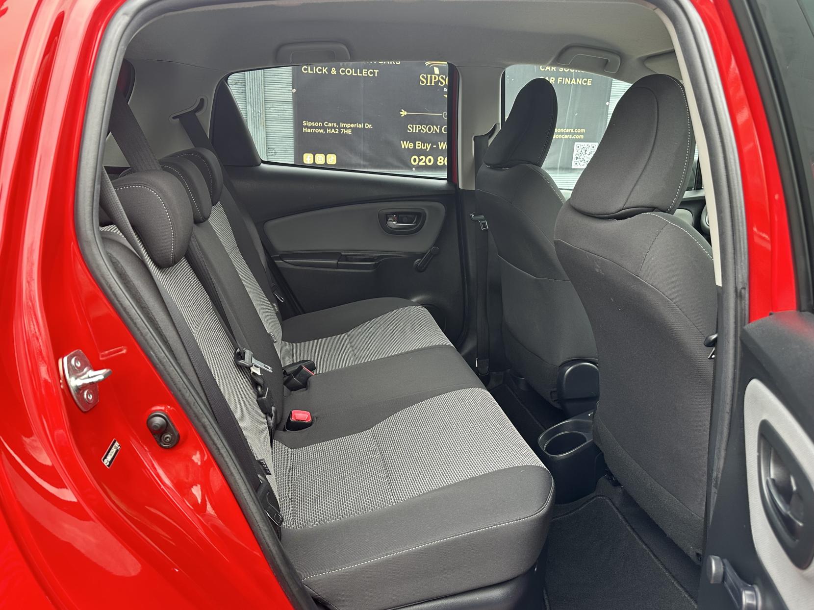 Toyota Yaris 1.5 VVT-h Icon Hatchback 5dr Petrol Hybrid E-CVT Euro 6 (Safety Sense) (101 ps)