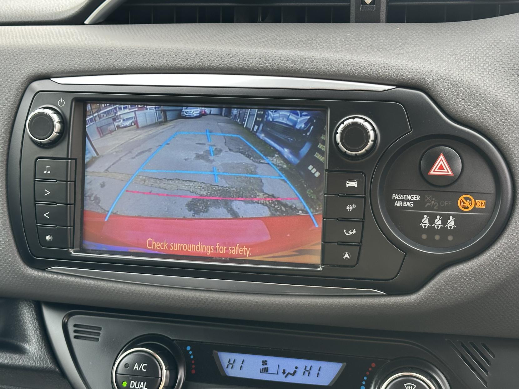 Toyota Yaris 1.5 VVT-h Icon Hatchback 5dr Petrol Hybrid E-CVT Euro 6 (Safety Sense) (101 ps)