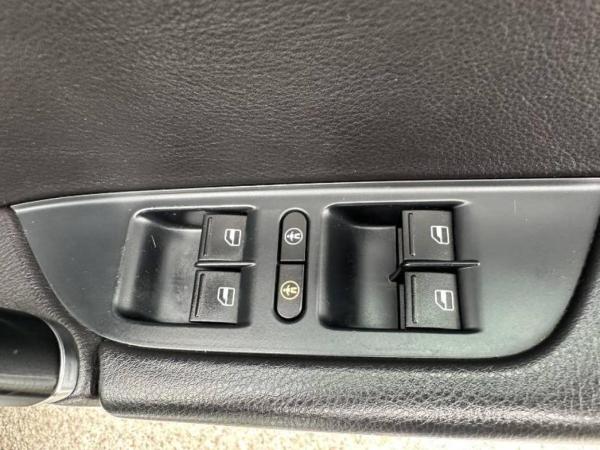 Volkswagen Touareg 3.0 TDI V6 BlueMotion Tech R-Line SUV 5dr Diesel Tiptronic 4WD Euro 6 (s/s) (262 ps)