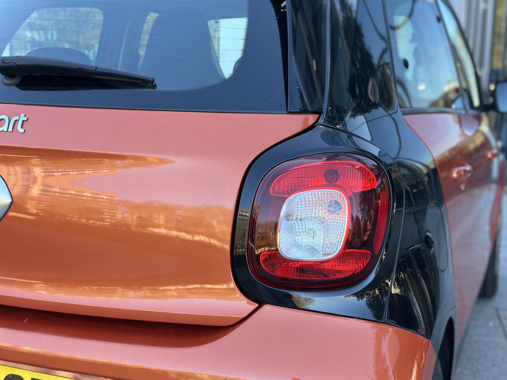 Smart forfour 1.0 Passion Hatchback 5dr Petrol Manual Euro 6 (s/s) (71 ps)