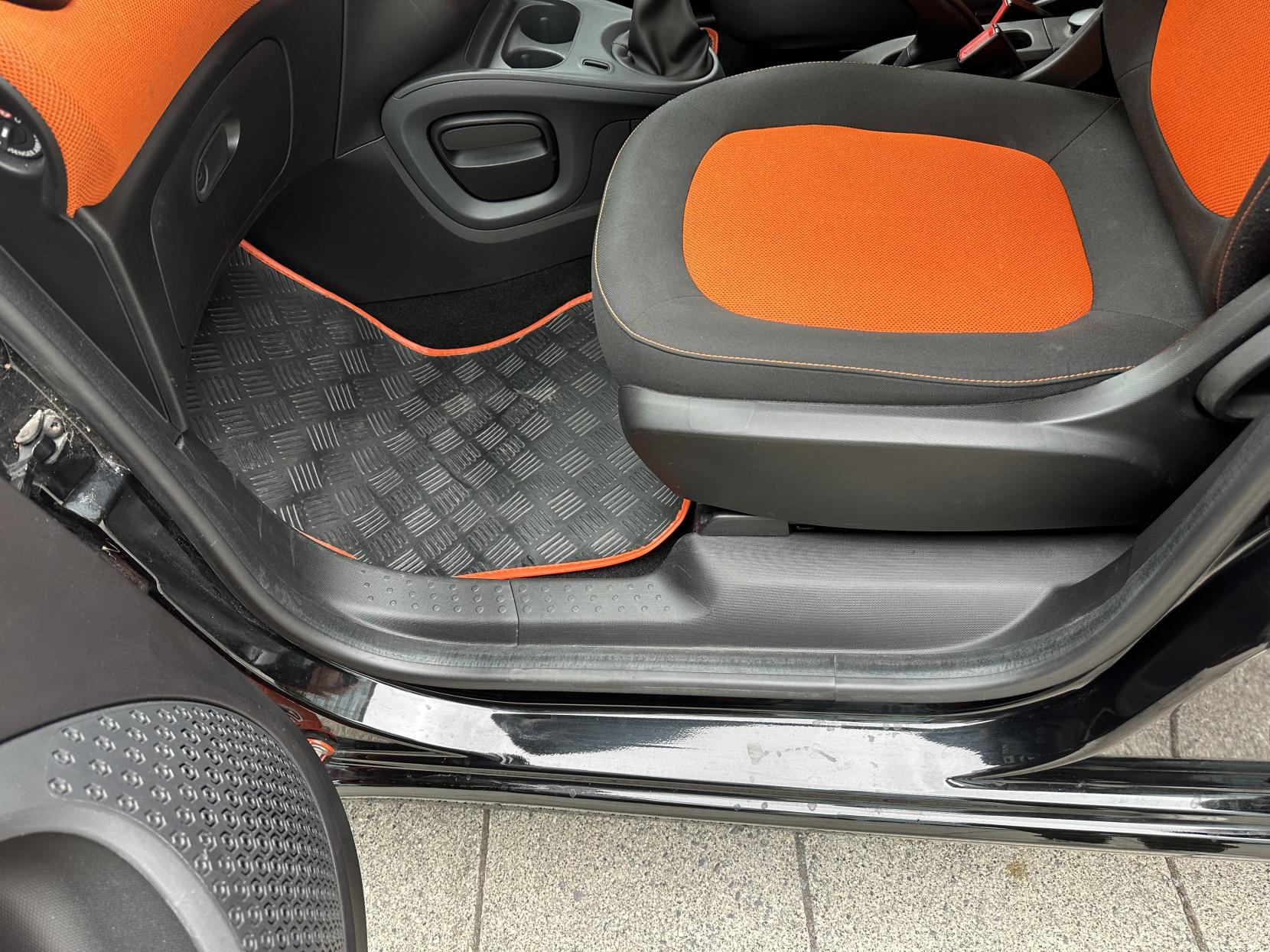 Smart forfour 1.0 Passion Hatchback 5dr Petrol Manual Euro 6 (s/s) (71 ps)