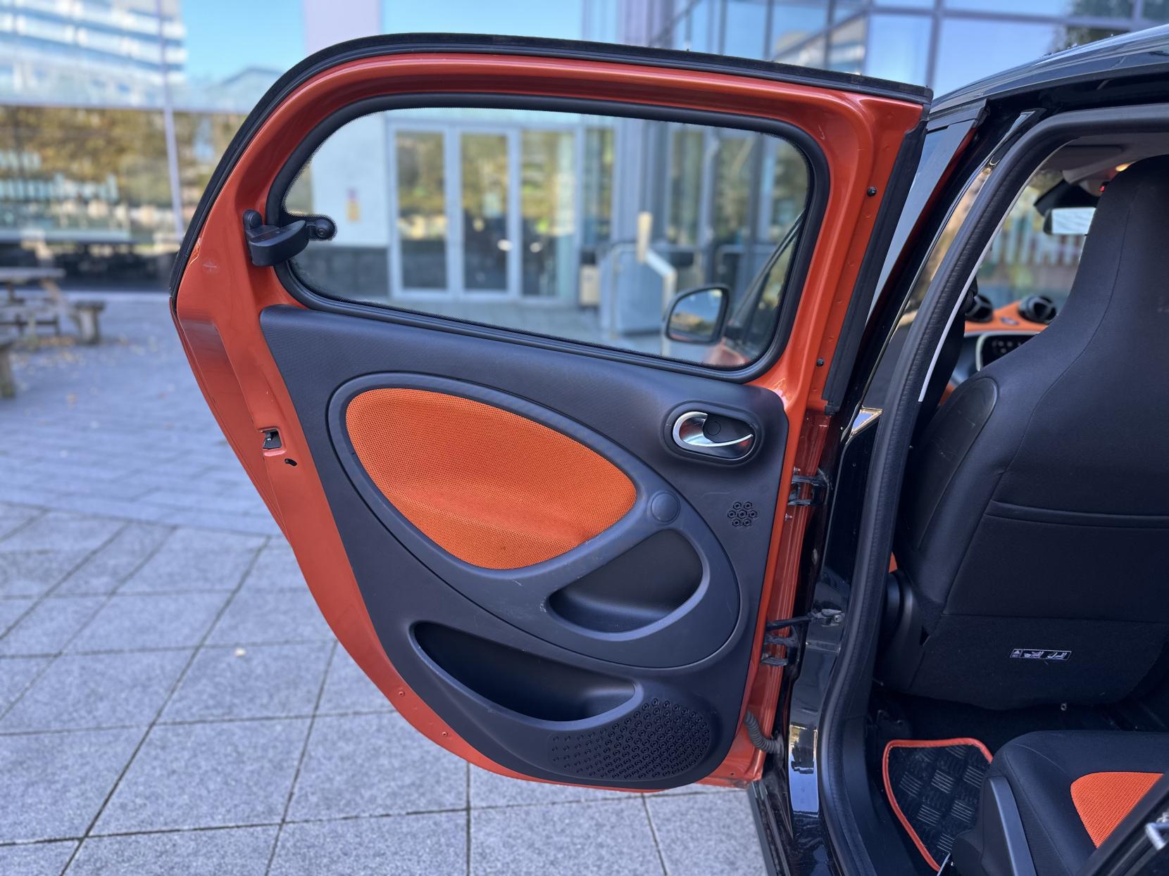 Smart forfour 1.0 Passion Hatchback 5dr Petrol Manual Euro 6 (s/s) (71 ps)