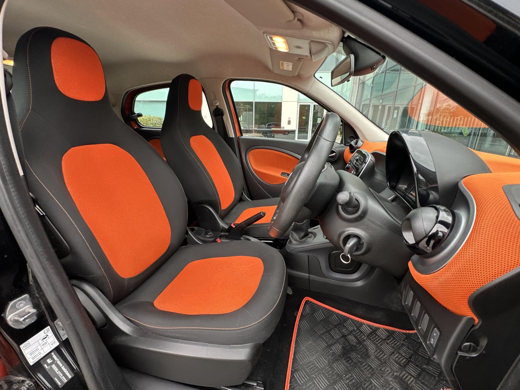 Smart forfour 1.0 Passion Hatchback 5dr Petrol Manual Euro 6 (s/s) (71 ps)