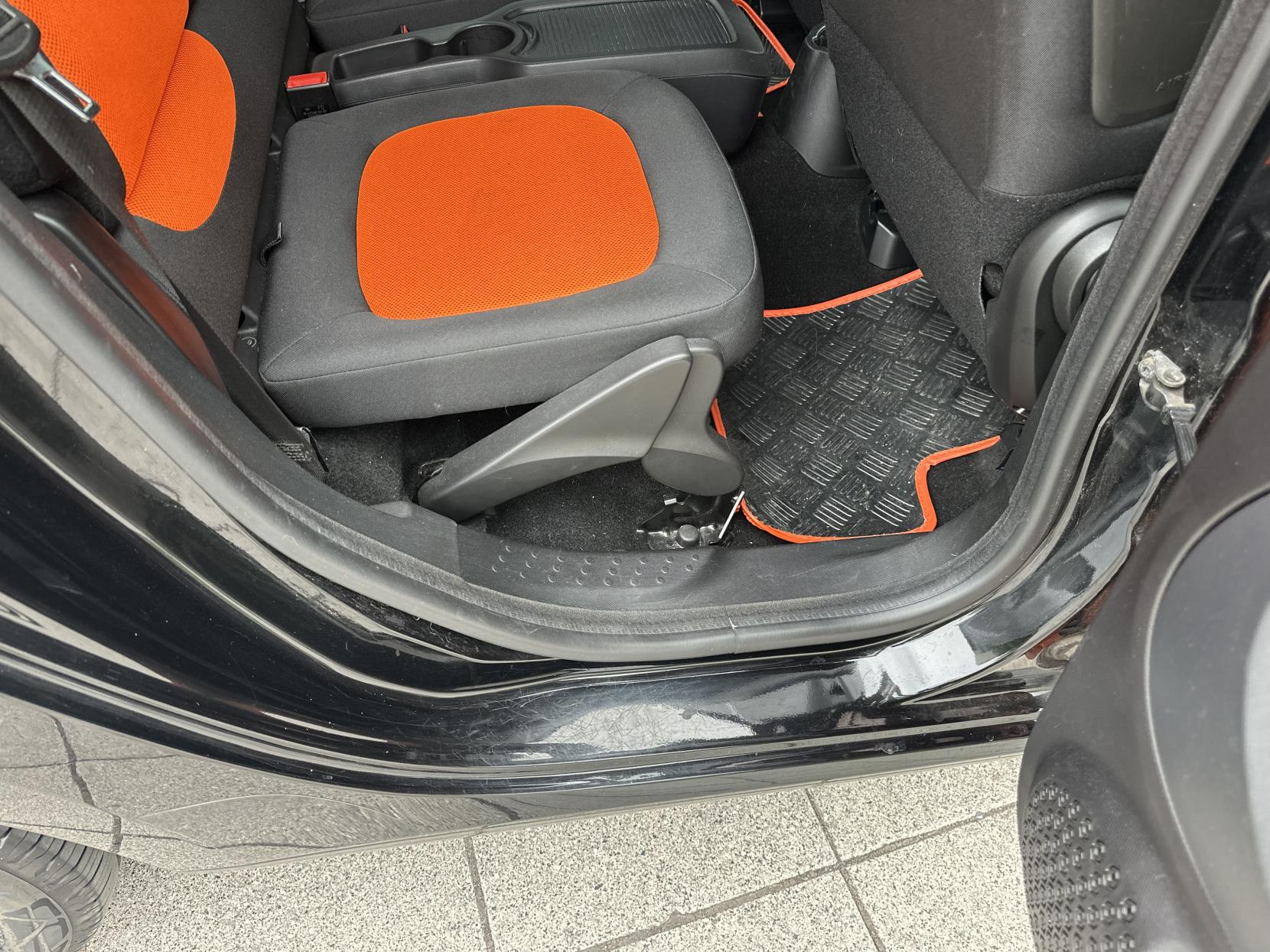 Smart forfour 1.0 Passion Hatchback 5dr Petrol Manual Euro 6 (s/s) (71 ps)