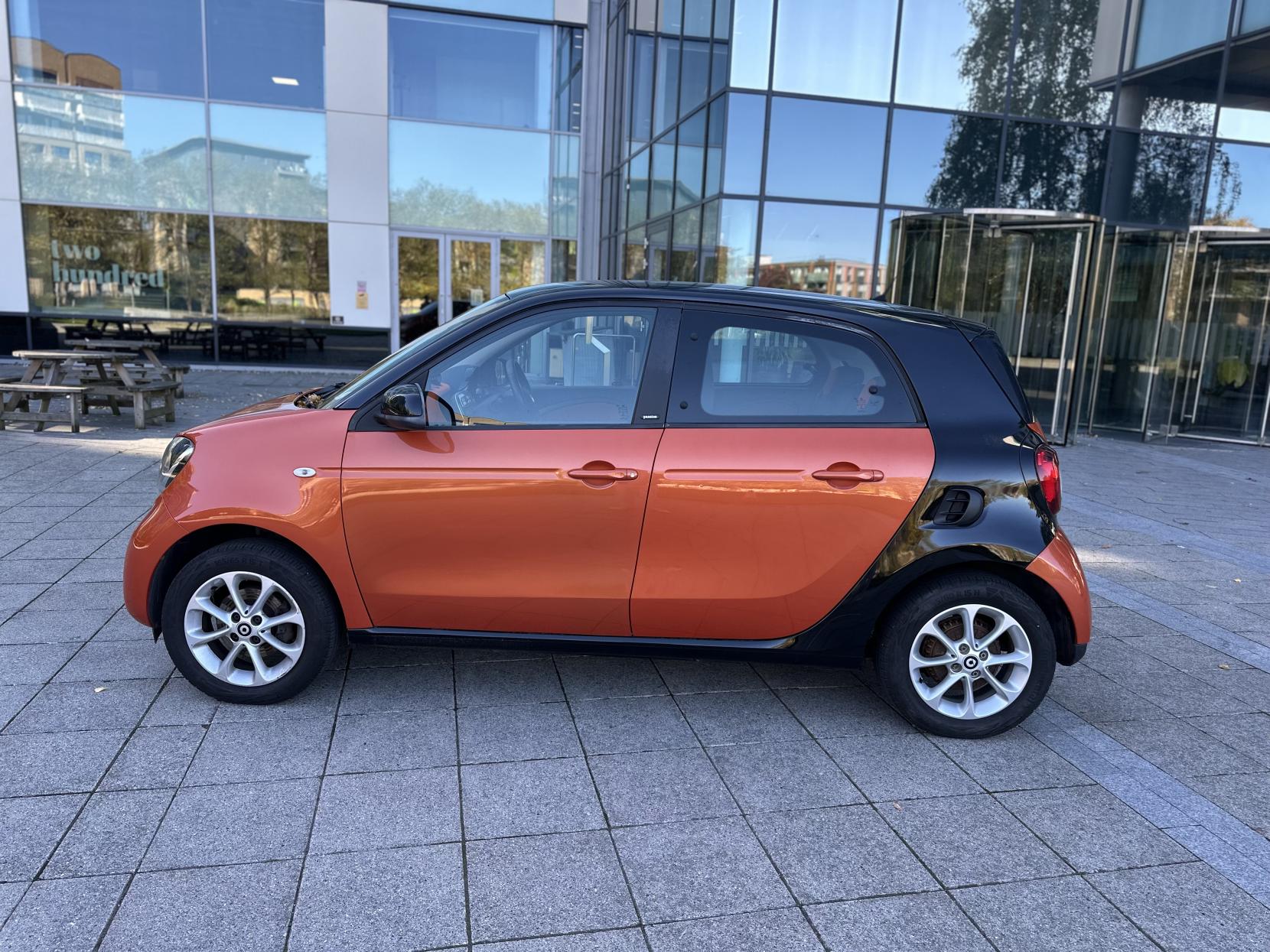 Smart forfour 1.0 Passion Hatchback 5dr Petrol Manual Euro 6 (s/s) (71 ps)