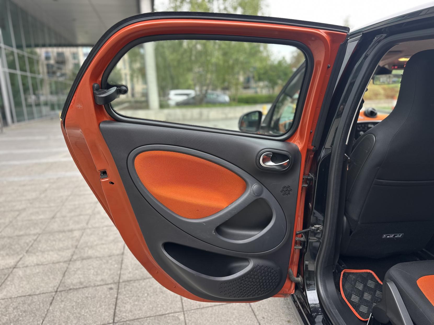 Smart forfour 1.0 Passion Hatchback 5dr Petrol Manual Euro 6 (s/s) (71 ps)