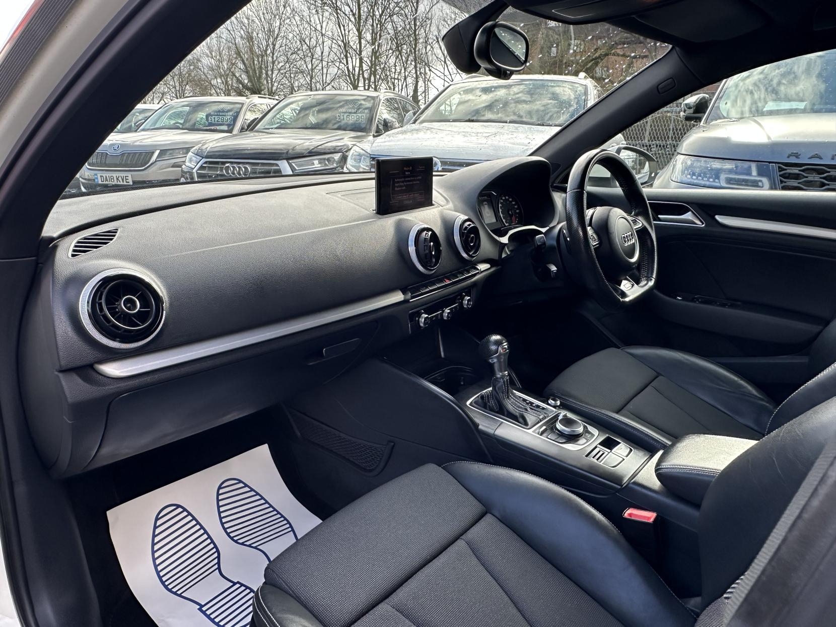 Audi A3 1.4 TFSI S line Sportback 5dr Petrol S Tronic Euro 5 (s/s) (122 ps)