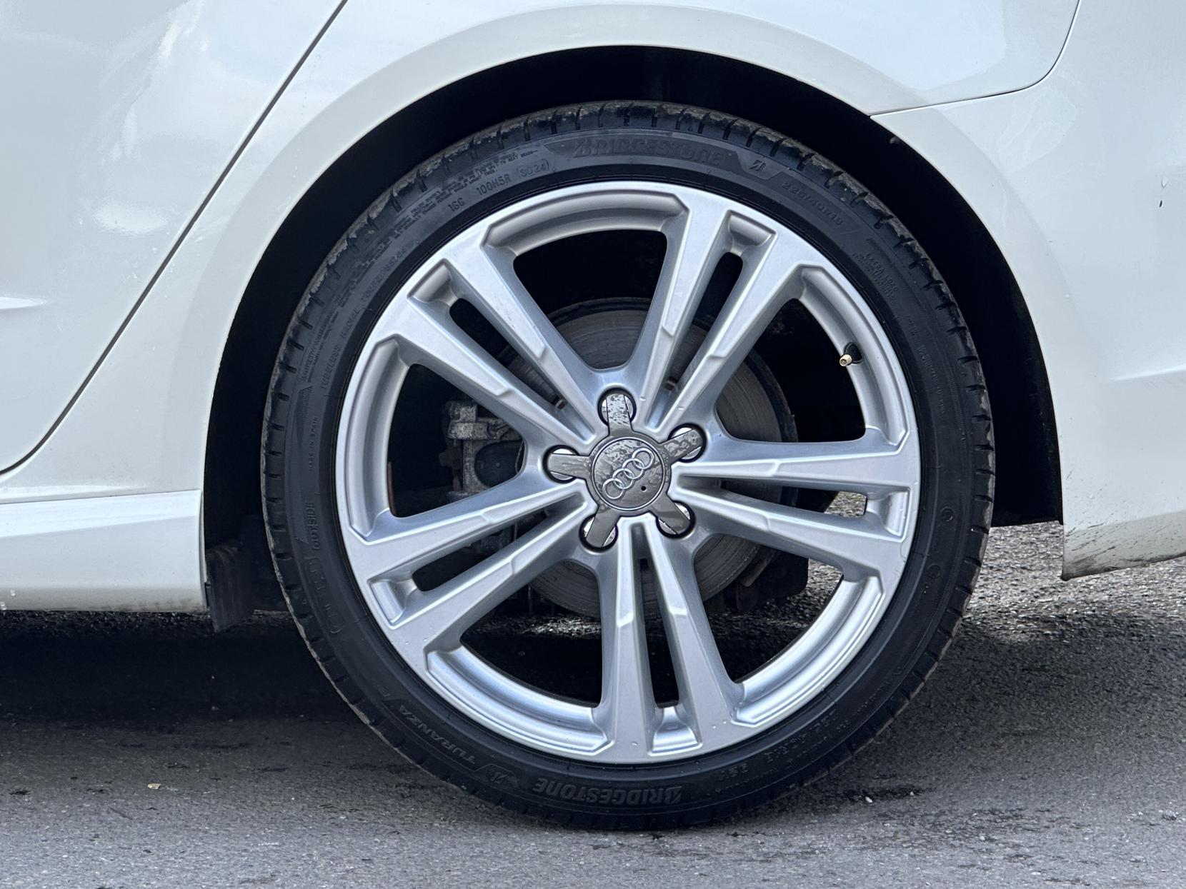 Audi A3 1.4 TFSI S line Sportback 5dr Petrol S Tronic Euro 5 (s/s) (122 ps)