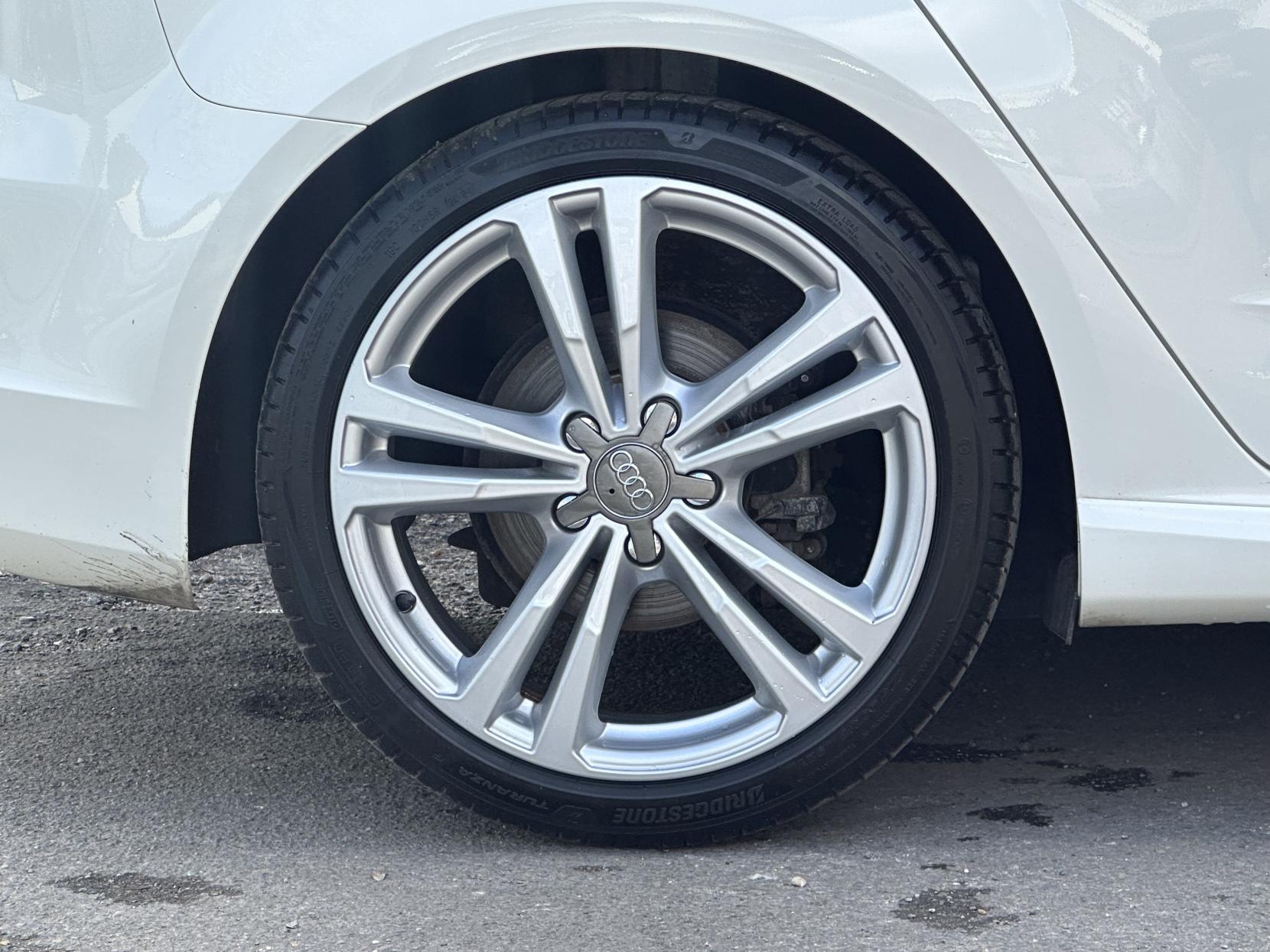 Audi A3 1.4 TFSI S line Sportback 5dr Petrol S Tronic Euro 5 (s/s) (122 ps)