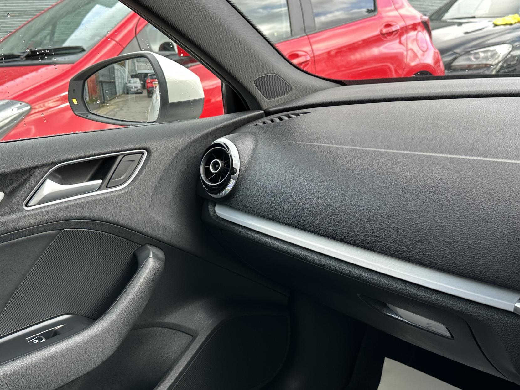 Audi A3 1.4 TFSI S line Sportback 5dr Petrol S Tronic Euro 5 (s/s) (122 ps)