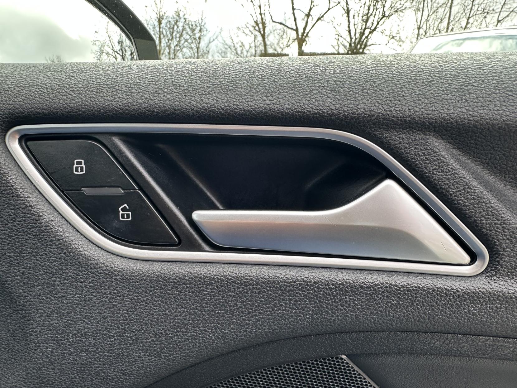 Audi A3 1.4 TFSI S line Sportback 5dr Petrol S Tronic Euro 5 (s/s) (122 ps)