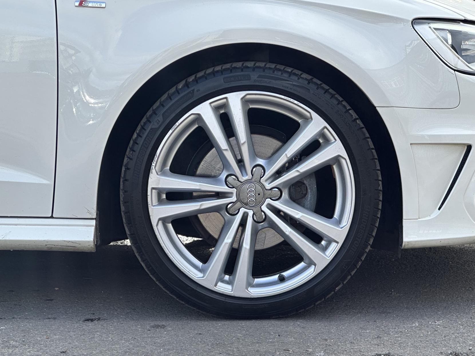 Audi A3 1.4 TFSI S line Sportback 5dr Petrol S Tronic Euro 5 (s/s) (122 ps)