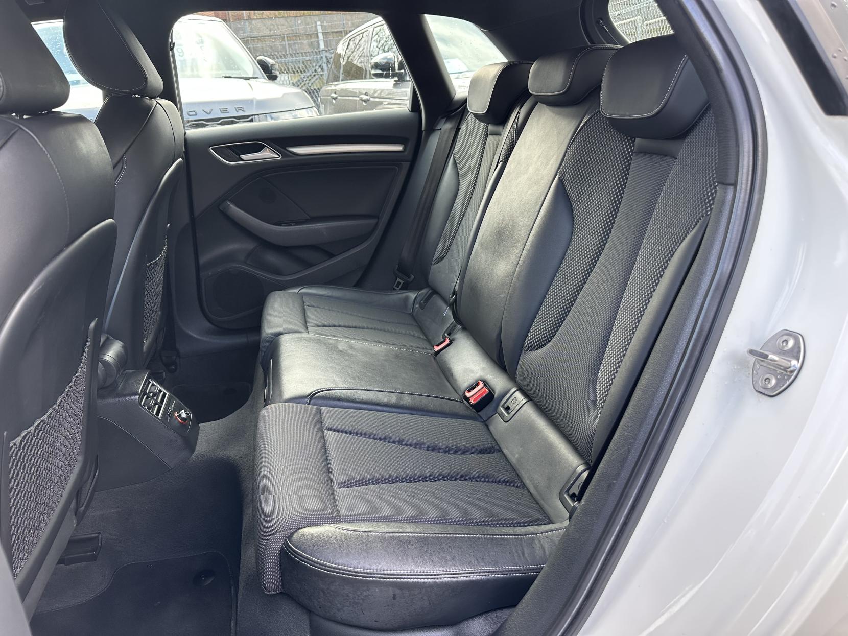 Audi A3 1.4 TFSI S line Sportback 5dr Petrol S Tronic Euro 5 (s/s) (122 ps)